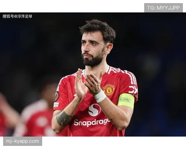 B费的角色演变：从前腰到自由核心的战术转型解析